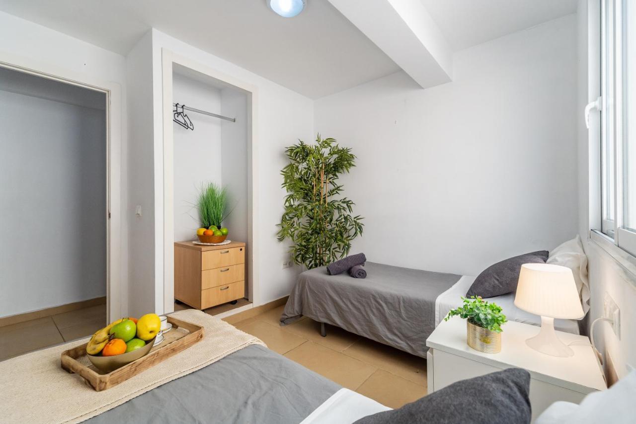 Fuengirola Paseo Maritimo Deluxe Apartment By The Beach ภายนอก รูปภาพ