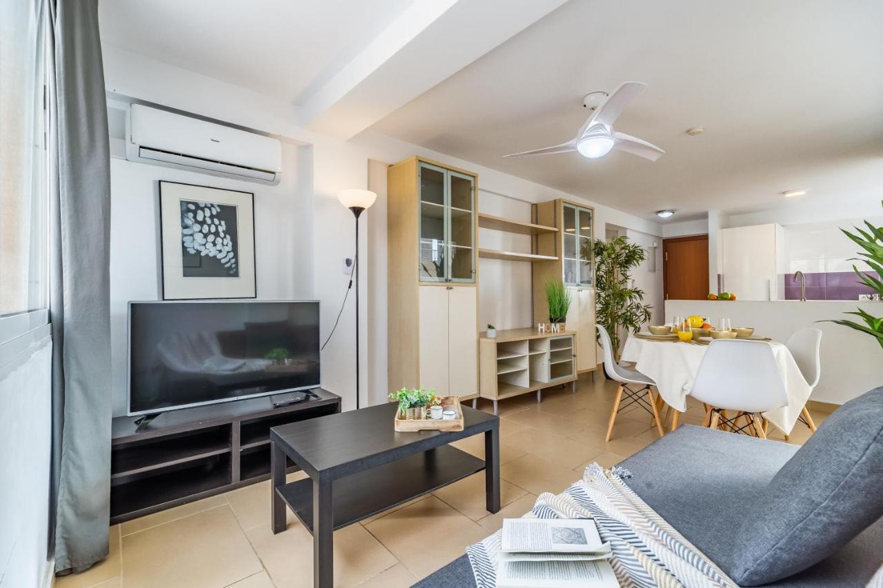 Fuengirola Paseo Maritimo Deluxe Apartment By The Beach ภายนอก รูปภาพ