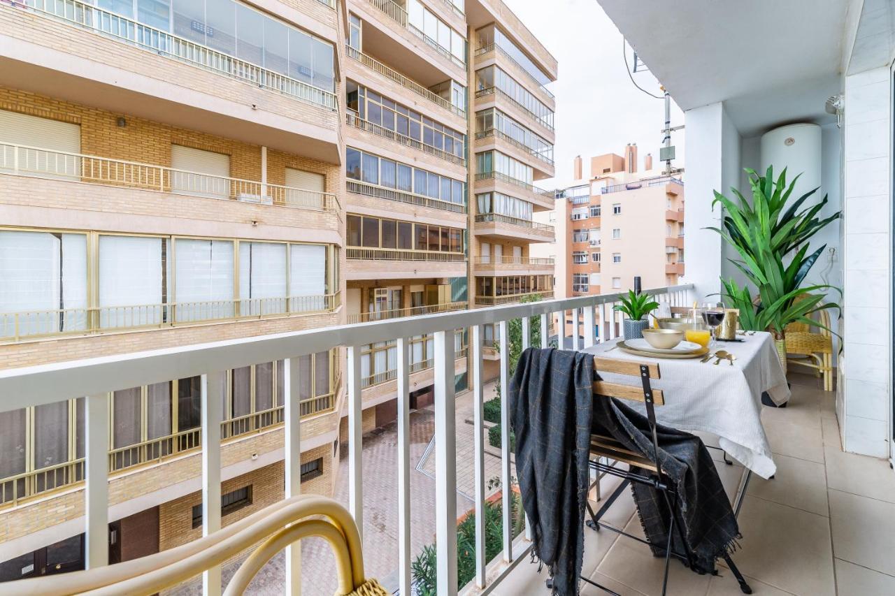 Fuengirola Paseo Maritimo Deluxe Apartment By The Beach ภายนอก รูปภาพ
